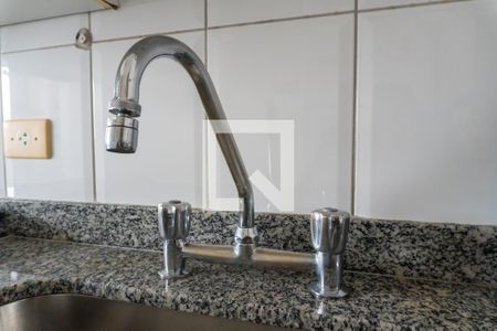 Cozinha - Torneira de apartamento para alugar com 2 quartos, 60m² em Saúde, São Paulo