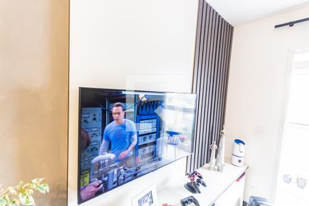 TV de apartamento à venda com 2 quartos, 53m² em Santa Maria, Santo André