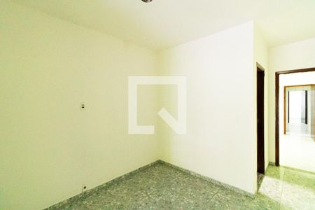 Sala 2 de casa à venda com 4 quartos, 160m² em Vila Dalva, São Paulo