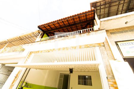 Fachada de casa à venda com 4 quartos, 160m² em Vila Dalva, São Paulo