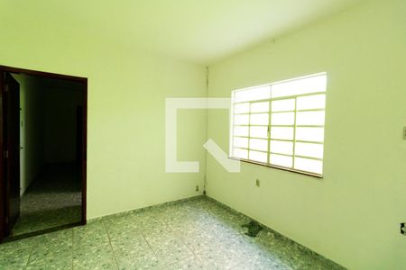 Sala  de casa à venda com 4 quartos, 160m² em Vila Dalva, São Paulo