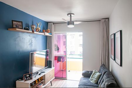 sala de apartamento para alugar com 2 quartos, 58m² em Pechincha, Rio de Janeiro