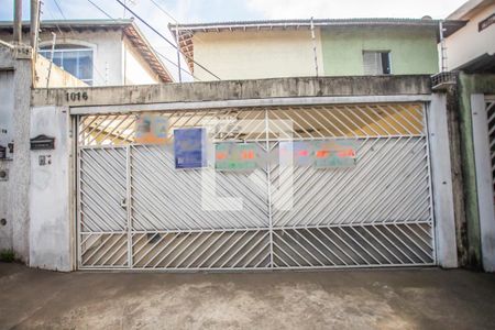 Casa à venda com 270m², 6 quartos e 2 vagasFachada