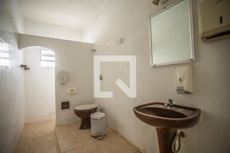 Casa à venda com 270m², 6 quartos e 2 vagasBanheiro 2
