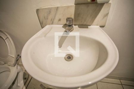 Lavabo - Torneira de casa à venda com 6 quartos, 270m² em Jabaquara, São Paulo