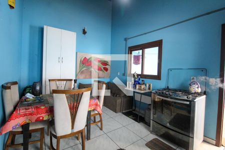 Casa à venda com 280m², 5 quartos e 1 vaga Casa à venda com 280m², 5 quartos e 1 vagaCozinha