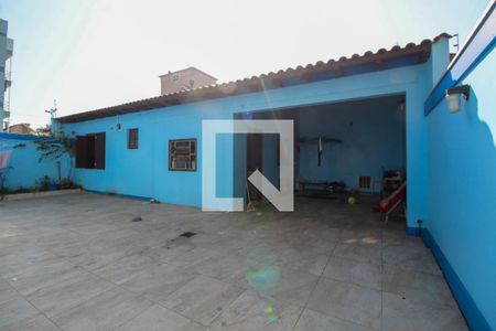 Casa à venda com 280m², 5 quartos e 1 vaga Casa à venda com 280m², 5 quartos e 1 vagaPátio