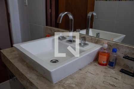 Casa à venda com 120m², 2 quartos e 1 vagaBanheiro