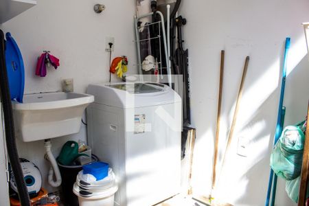 Casa à venda com 120m², 2 quartos e 1 vagaÁrea de Serviço