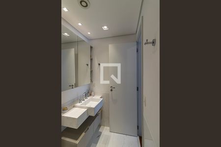 Apartamento à venda com 68m², 2 quartos e 2 vagasSuíte