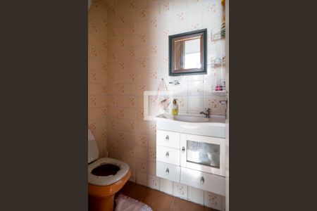 Casa à venda com 195m², 3 quartos e 2 vagasLavabo