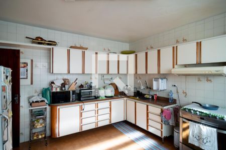 Casa à venda com 195m², 3 quartos e 2 vagasCozinha