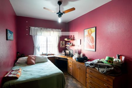 Casa à venda com 195m², 3 quartos e 2 vagasQuarto 3