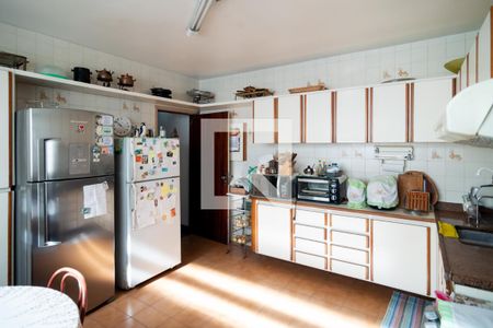 Casa à venda com 195m², 3 quartos e 2 vagasCozinha