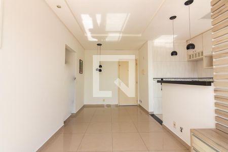 Sala  de apartamento para alugar com 2 quartos, 50m² em Bussocaba, Osasco