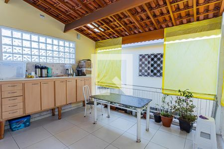 Casa à venda com 160m², 3 quartos e 2 vagasChurrasqueira