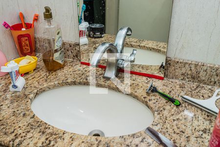 Casa à venda com 160m², 3 quartos e 2 vagasBanheiro