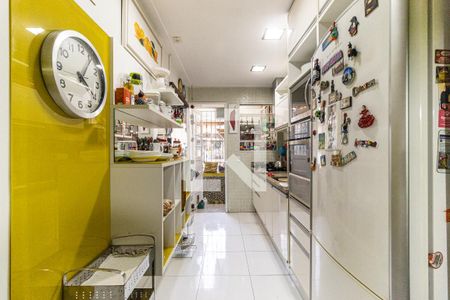 Apartamento à venda com 110m², 3 quartos e sem vagaCozinha