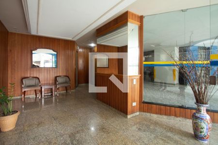 Apartamento para alugar com 75m², 2 quartos e 1 vagaHall social