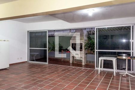 Apartamento para alugar com 110m², 2 quartos e 3 vagas Apartamento para alugar com 110m², 2 quartos e 3 vagasÁrea comum - Salão de festas