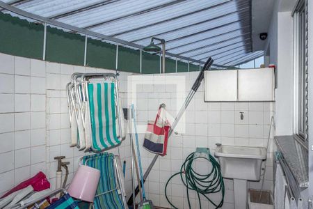 Apartamento para alugar com 110m², 2 quartos e 3 vagas Apartamento para alugar com 110m², 2 quartos e 3 vagasÁrea de Serviço