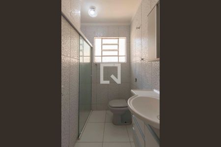 Banheiro de casa para alugar com 3 quartos, 250m² em Vila Amélia, São Paulo