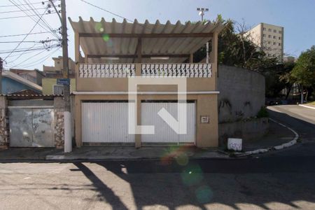 Casa para alugar com 250m², 3 quartos e 3 vagasFachada