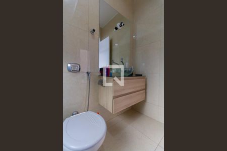 Apartamento à venda com 90m², 2 quartos e sem vagaBanheiro 