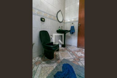 Casa para alugar com 150m², 3 quartos e 2 vagas Casa para alugar com 150m², 3 quartos e 2 vagasBanheiro