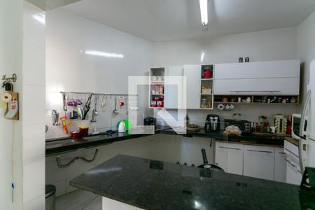 Casa para alugar com 150m², 3 quartos e 2 vagas Casa para alugar com 150m², 3 quartos e 2 vagasCozinha