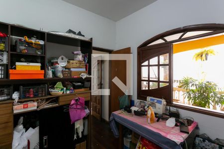 Quarto 1 de casa para alugar com 3 quartos, 150m² em Jardim São José, Belo Horizonte