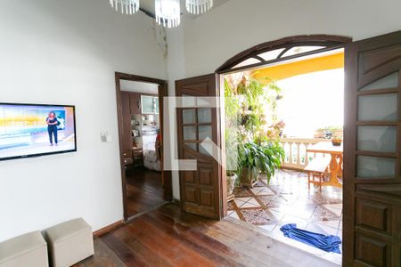 Sala de casa para alugar com 3 quartos, 150m² em Jardim São José, Belo Horizonte