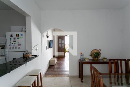 Casa para alugar com 150m², 3 quartos e 2 vagas Casa para alugar com 150m², 3 quartos e 2 vagasCopa