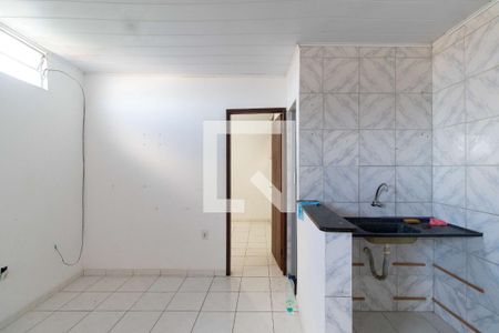 Sala/Cozinha de casa para alugar com 1 quarto, 48m² em Cabula Vi, Salvador