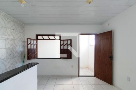 Sala/Cozinha de casa para alugar com 1 quarto, 48m² em Cabula Vi, Salvador