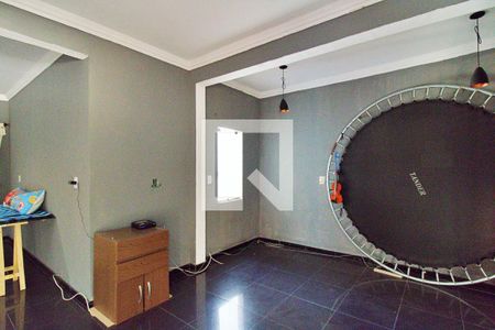 Sala de casa para alugar com 1 quarto, 330m² em Vila Indiana, Taboão da Serra