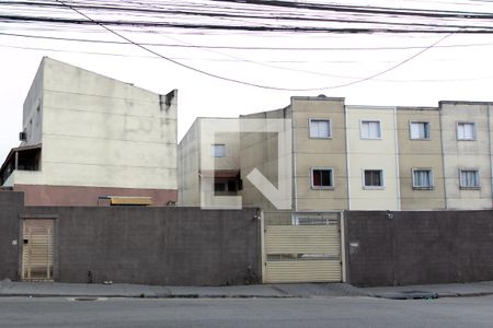 Casa de condomínio à venda com 72m², 2 quartos e 2 vagas Casa de condomínio à venda com 72m², 2 quartos e 2 vagasFachada do Condomínio