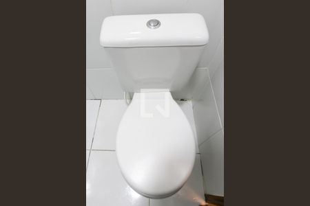 Casa de condomínio à venda com 72m², 2 quartos e 2 vagas Casa de condomínio à venda com 72m², 2 quartos e 2 vagasDetalhe banheiro