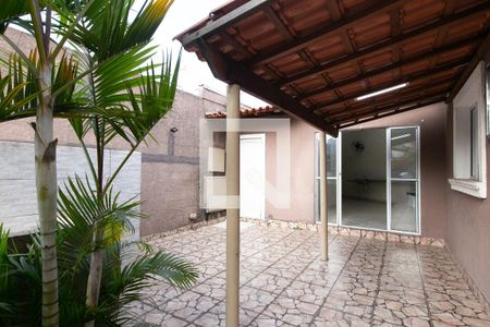 Casa de condomínio à venda com 72m², 2 quartos e 2 vagas Casa de condomínio à venda com 72m², 2 quartos e 2 vagasSalão de Festa