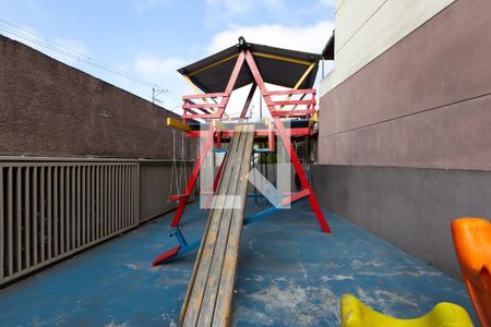 Casa de condomínio à venda com 72m², 2 quartos e 2 vagas Casa de condomínio à venda com 72m², 2 quartos e 2 vagasÁrea Comum - Playground