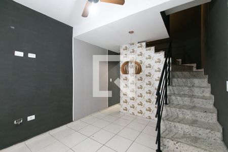 Sala de casa de condomínio à venda com 2 quartos, 72m² em Jardim Norma, São Paulo