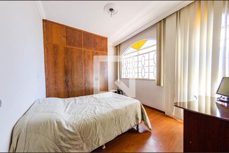 Quarto 1 de casa para alugar com 4 quartos, 360m² em Dom Bosco, Belo Horizonte