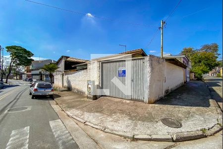 Casa à venda com 199m², 2 quartos e 4 vagasFachada