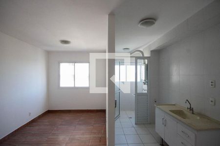 Sala e Cozina de apartamento para alugar com 1 quarto, 37m² em Jardim Ibitirama, São Paulo