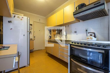Apartamento à venda com 90m², 2 quartos e 1 vaga Apartamento à venda com 90m², 2 quartos e 1 vagaCozinha