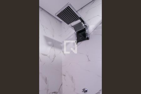 Casa à venda com 180m², 3 quartos e 2 vagas Casa à venda com 180m², 3 quartos e 2 vagasBanheiro da Suíte 1