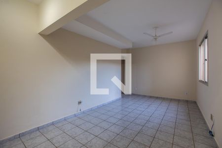 Sala de apartamento para alugar com 3 quartos, 72m² em Independência, Ribeirão Preto