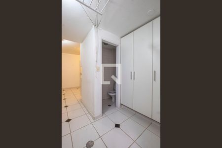 Apartamento à venda com 75m², 2 quartos e 1 vagaÁrea de Serviço