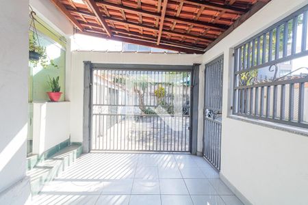 Casa à venda com 350m², 4 quartos e 1 vagaGaragem - Casa 01