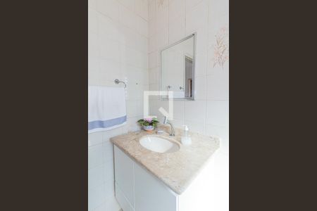 Casa à venda com 350m², 4 quartos e 1 vagaBanheiro - Casa 01